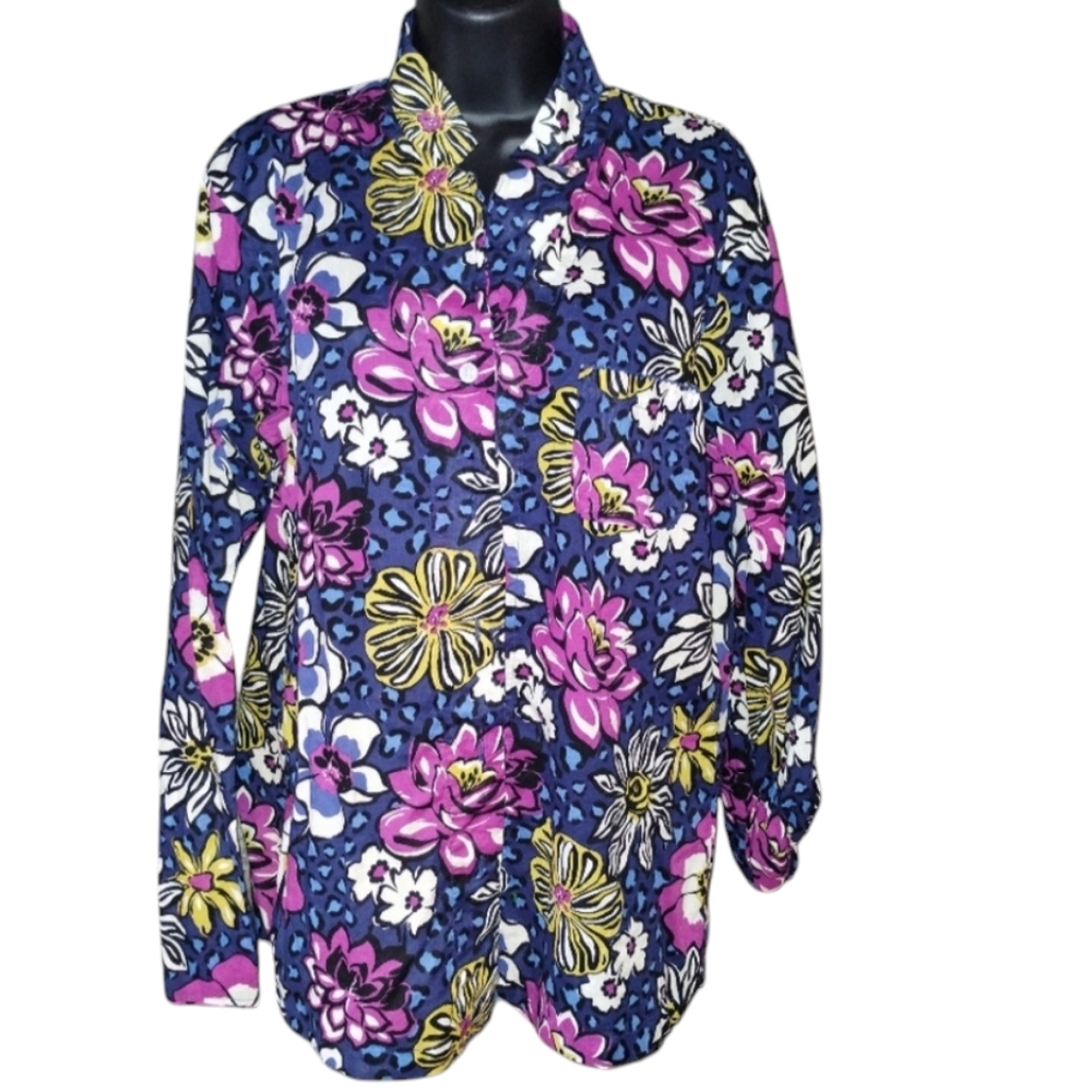 Vera Bradley, great condition, long sleeve floral blouse size large